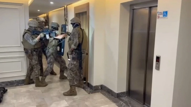Yeni nesil çeteye şafak baskını