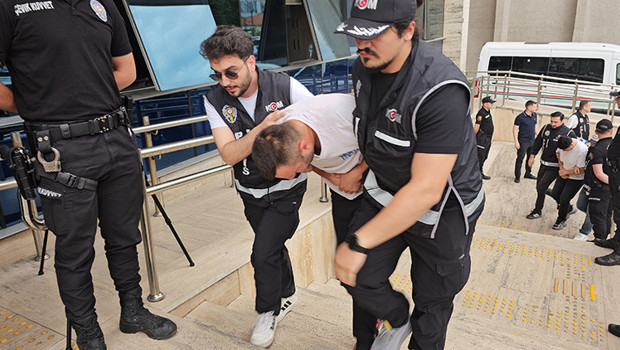 Rüşvetle kürtaj skandalı! Doktor 10 bin ile 100 bin lira arasında değişen miktarlarda para istemiş