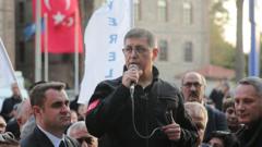 İzmir Büyükşehir Belediye Başkanı Cemil Tugay CHP'den istifa etti