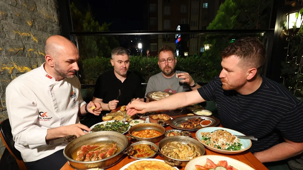 Trabzon'un tatları hafızaya kazındı! Trabzon pidesi ve Hamsiköy sütlacı büyük ilgi gördü
