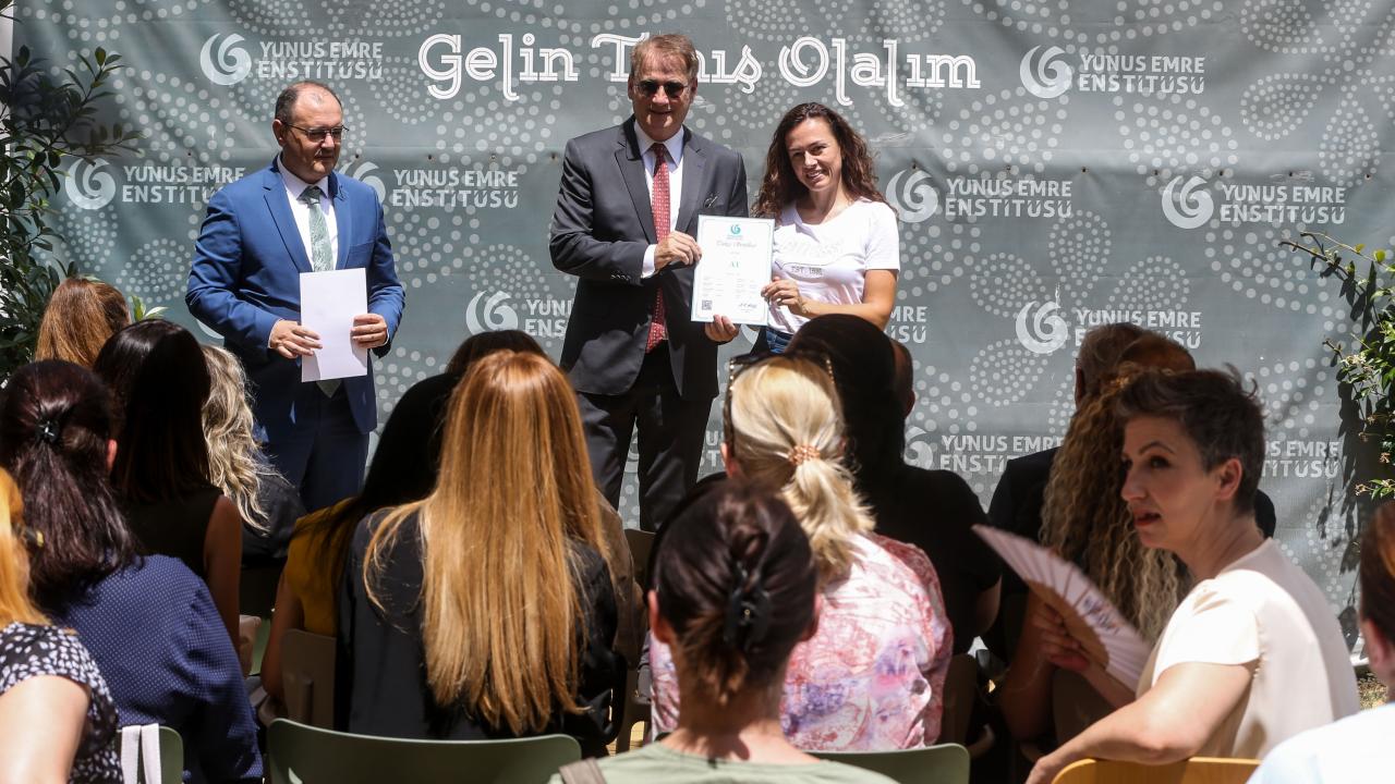 YEE'den Sırbistan Polis Teşkilatına Türkçe kursu