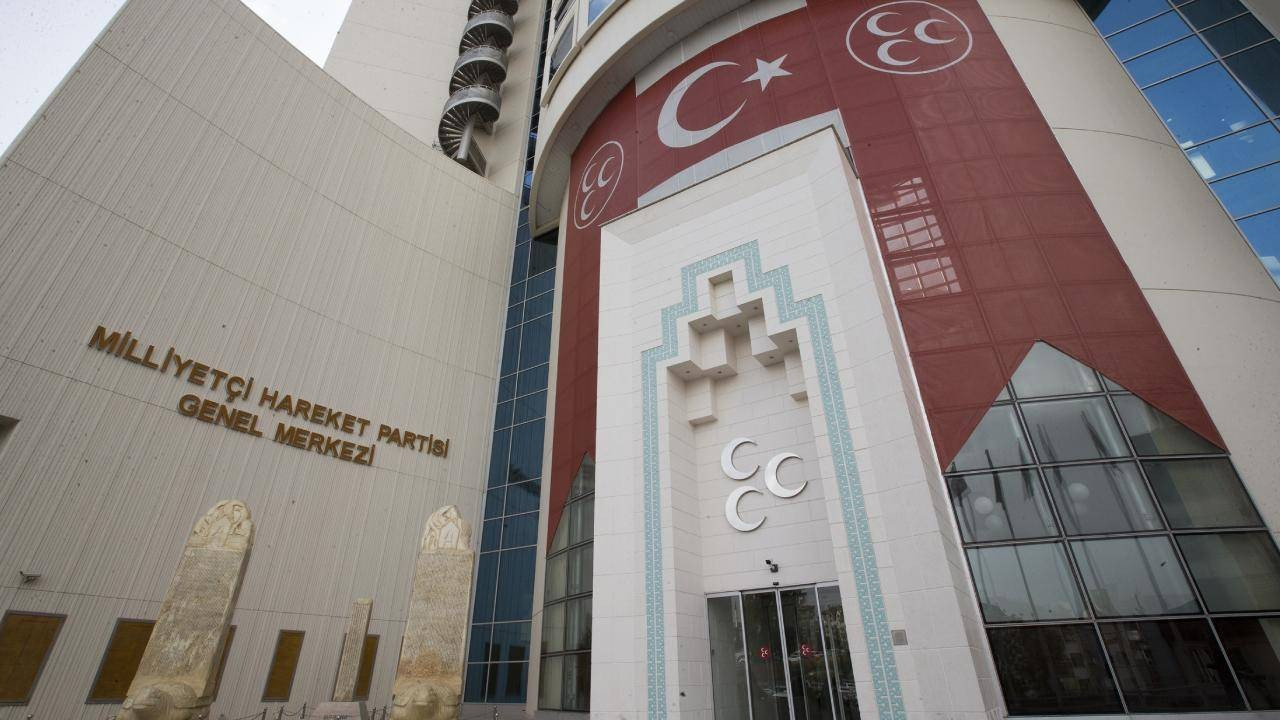 MHP'de bir teşkilat daha feshedildi! Sayı 19'a yükseldi