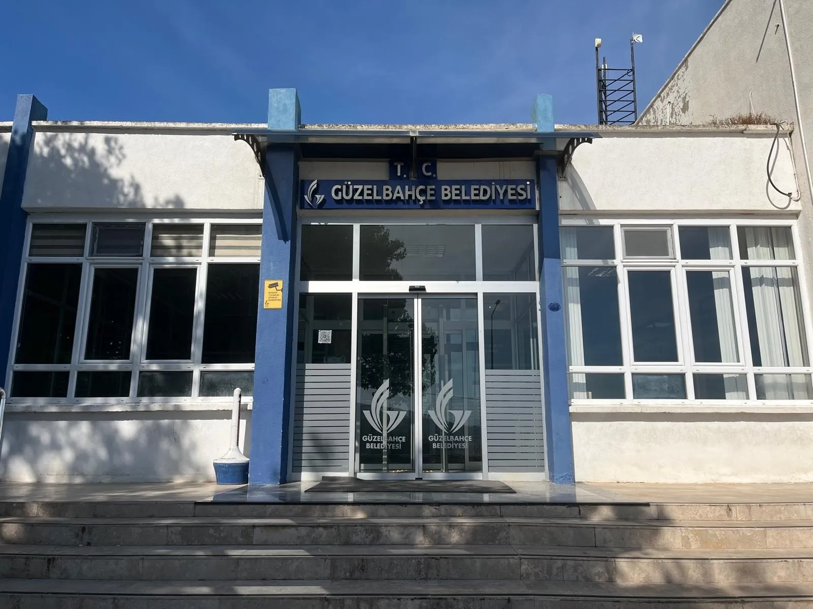 Seferihisar Belediyesi'ndeki yolsuzlukta yeni gelişme! Eski Belediye Başkanı'nın eşi gözaltında