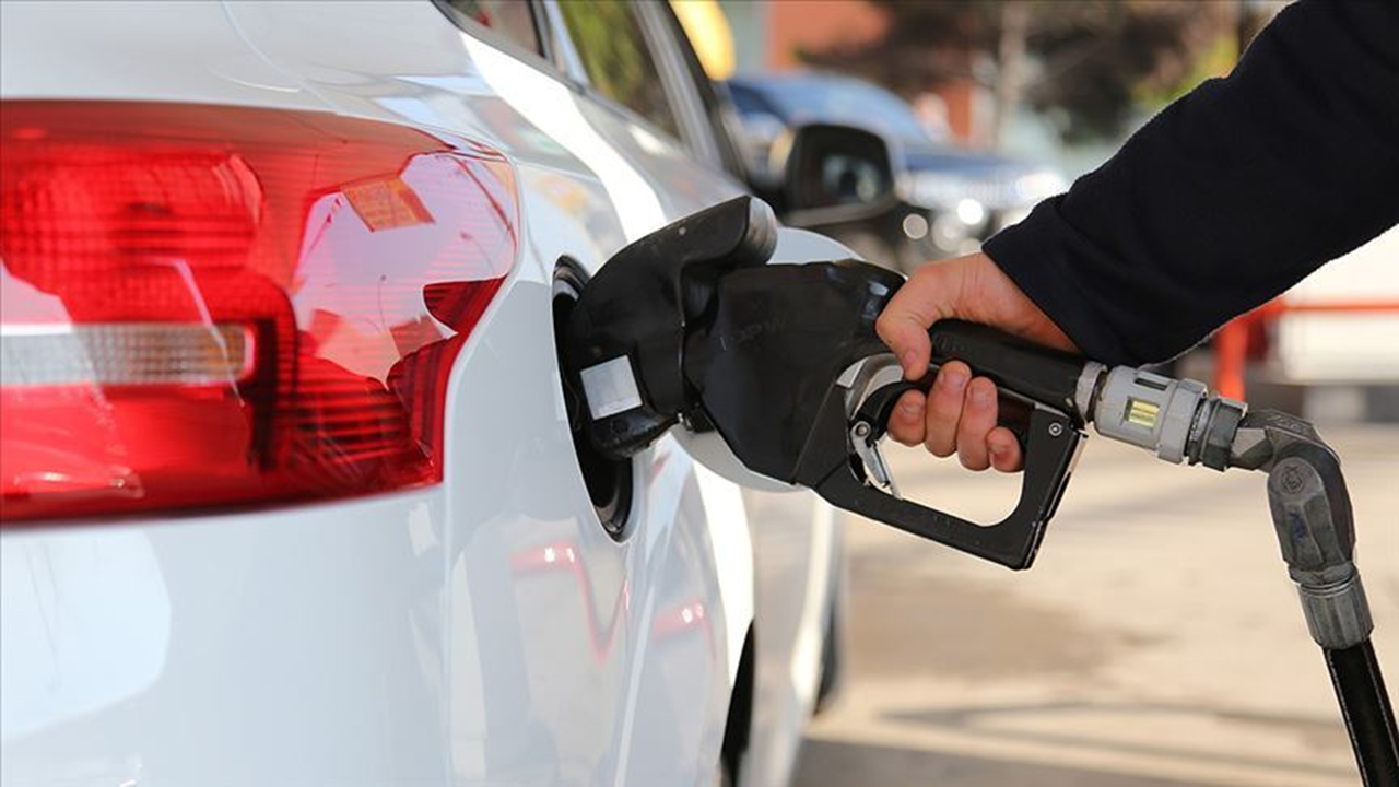 Akaryakıt fiyatlarında son durum! Benzin, motorin ve LPG'ye zam, indirim var mı? (10 Haziran 2026)