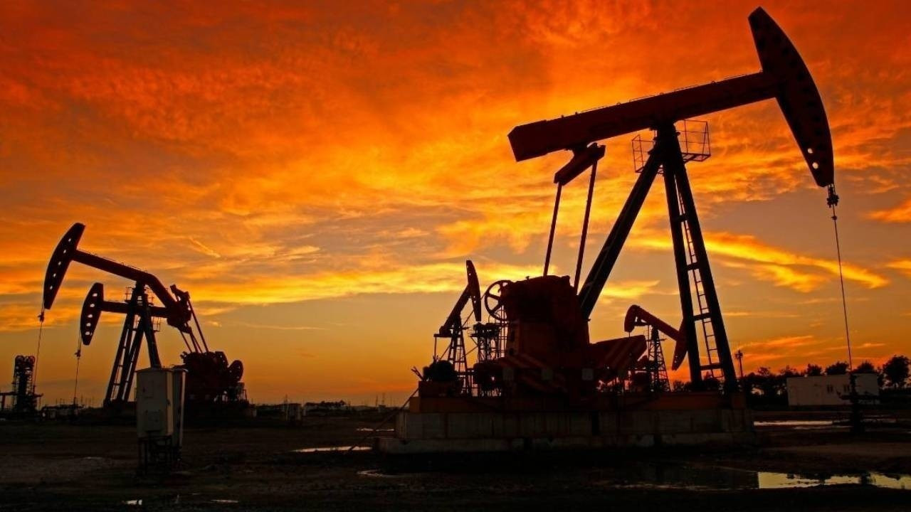 ABD, petrol fiyatı tahminini yukarı çekti