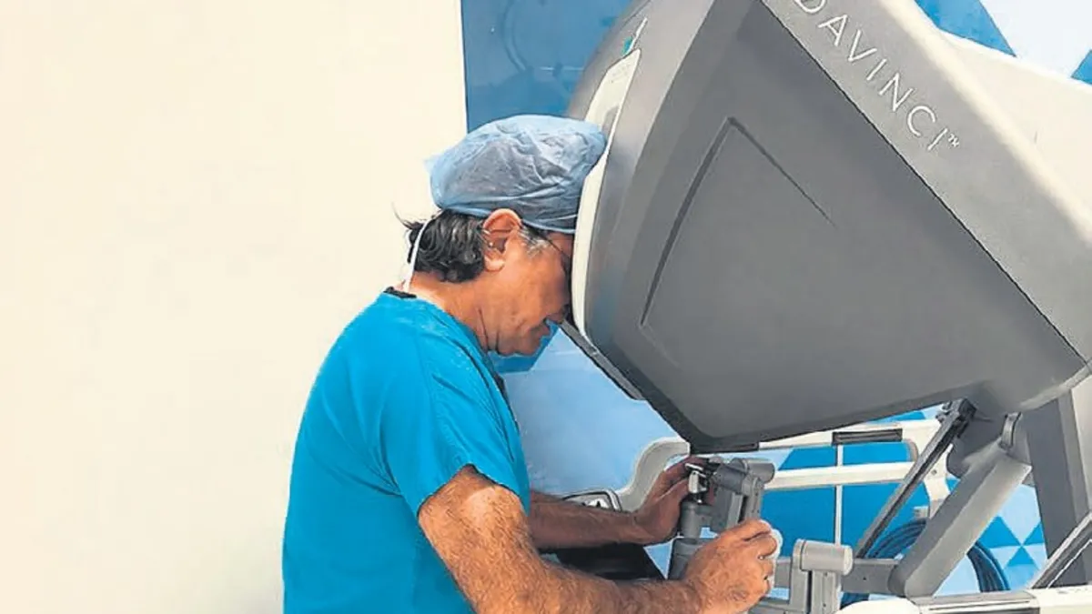 Türk tıbbı için tarihi gurur! Prof. Dr. Oktar Asoğlu İngiltere'de canlı kanser ameliyatı yapacak