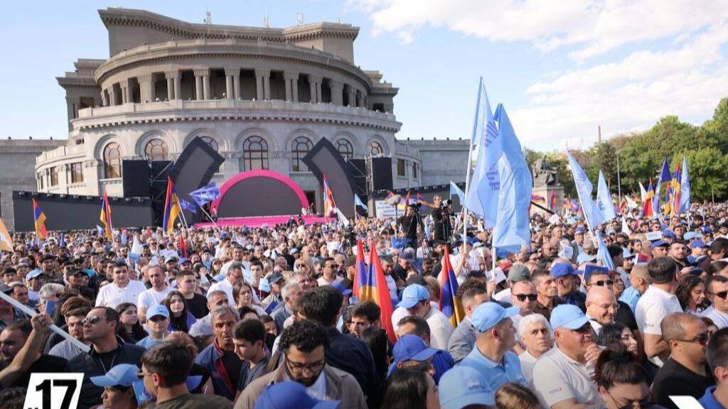 Ermenistan’ın kader anı: Avrupa mı Rusya mı?