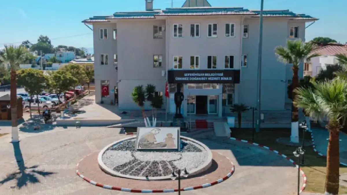 Başkan Yardımcısı dahil altı kişi gözaltında