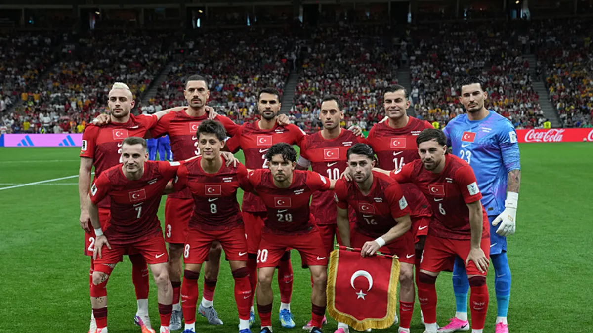 Montella'dan ilk 11 kararı! Paraguay maçında 4 değişiklik
