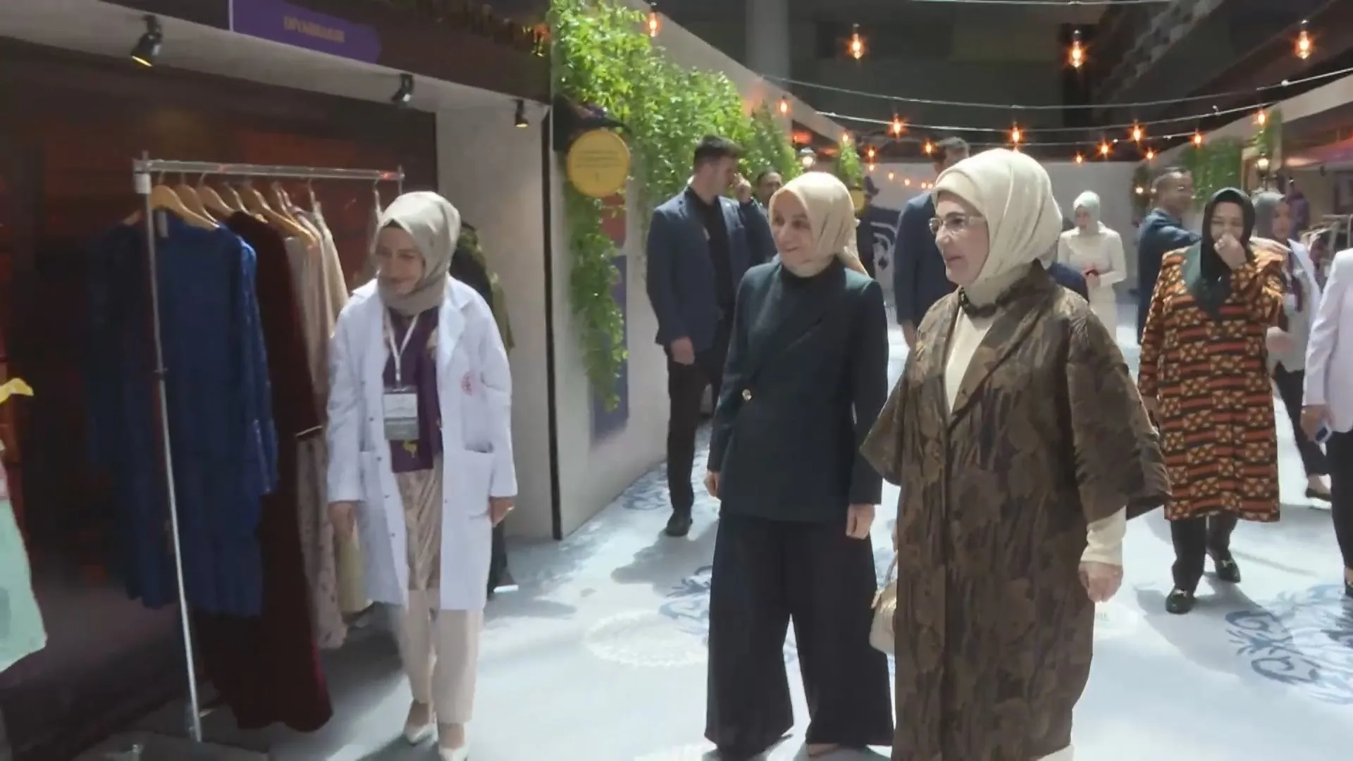 Emine Erdoğan'dan deprem bölgesine güçlü destek: 50 kadın girişimciye iş yeri müjdesi