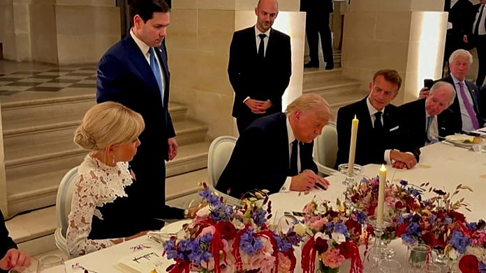Trump, Versailles Sarayı’ndaki törende ABD-İran mutabakatını imzaladı