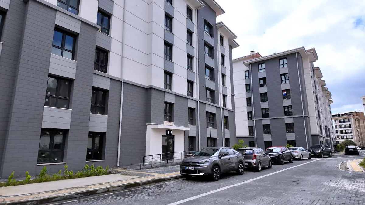 İstanbul'da dev dönüşüm: TOKİ Ataşehir'de 1.442 konut ve 121 iş yerini teslim ediyor