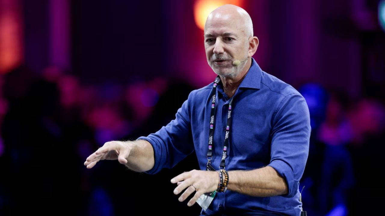 Jeff Bezos'a göre yapay zeka işsizlik değil yeni iş olanakları sunacak