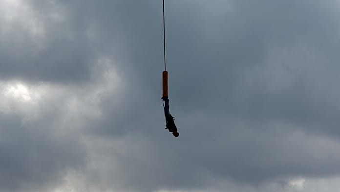 Güvenlik halatsız bungee jumping yaptırılan Brezilyalı kadın hayatını kaybetti