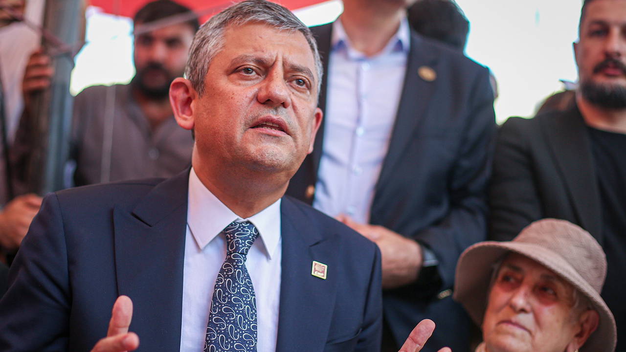 Özgür Özel, sahaya iniyor... 'Yol haritası' belli oldu: Miting yapmayacak, yurttaşlarla doğrudan temas kuracak