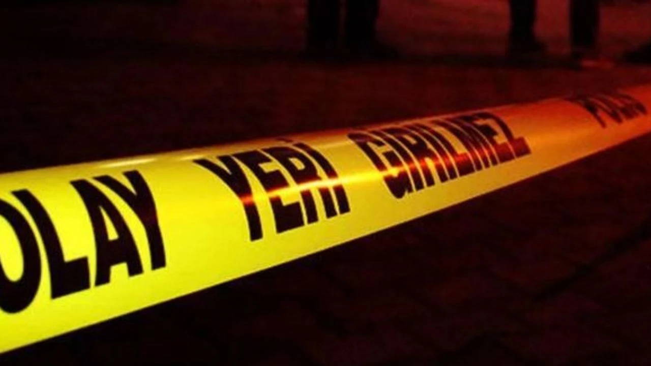 Pendik'te iş yerinde başına ateş eden kişi yaşamını yitirdi