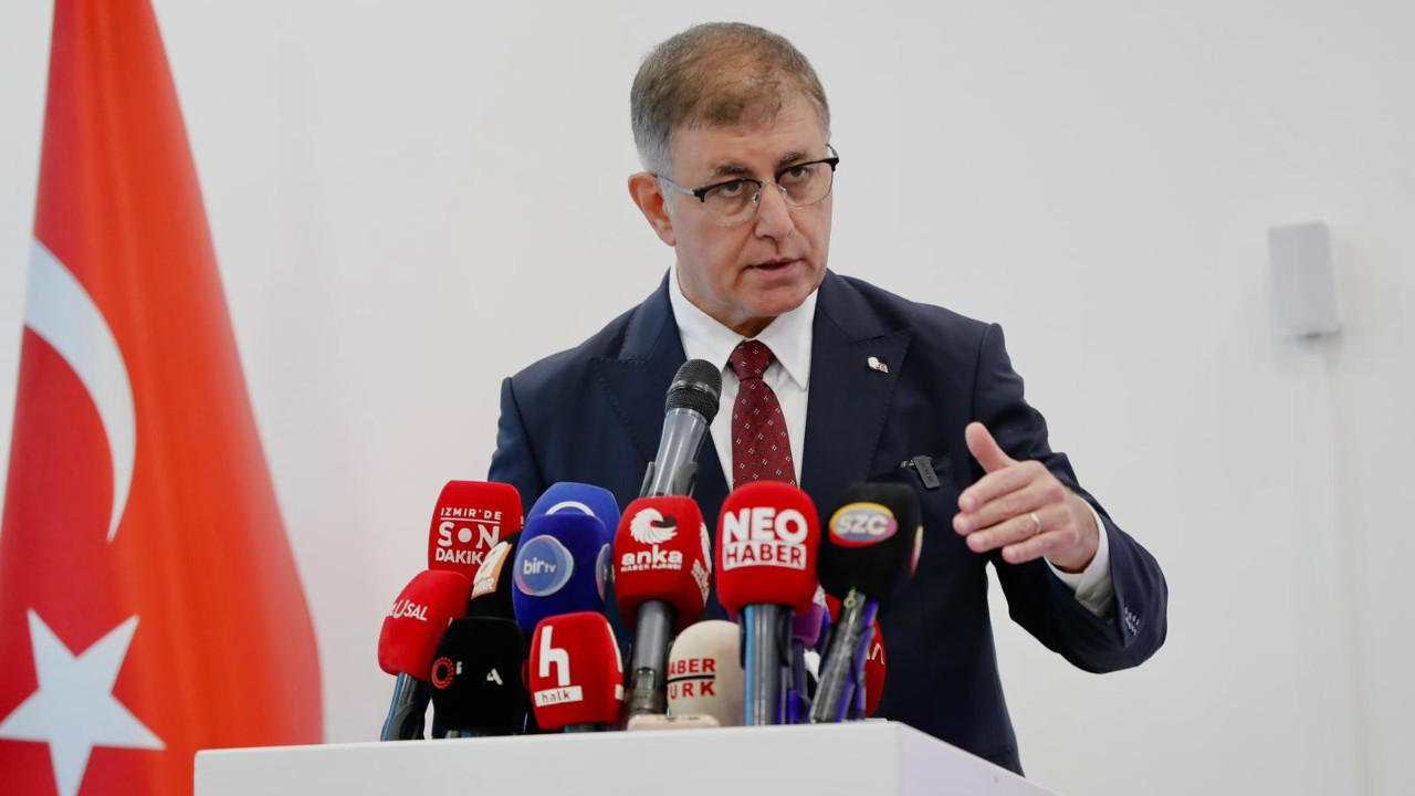 İzmir Büyükşehir Belediye Başkanı Tugay: Kurulursa yeni partiye katılırım