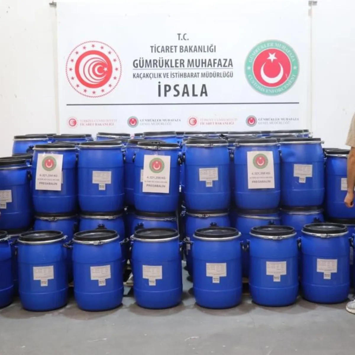 Edirne'de uyuşturucu operasyonu! 4 ton 321 kilo uyuşturucu madde yakalandı