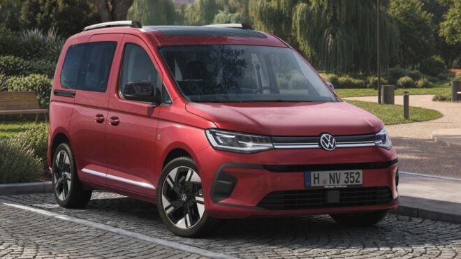 Makyajlı Volkswagen Caddy’nin konsolu da gözler önüne serildi