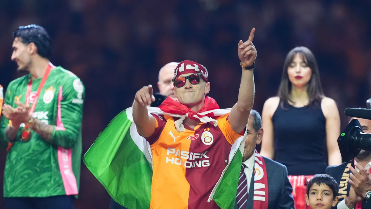 Galatasaray Roland Sallai'nin bonservisini belirledi!