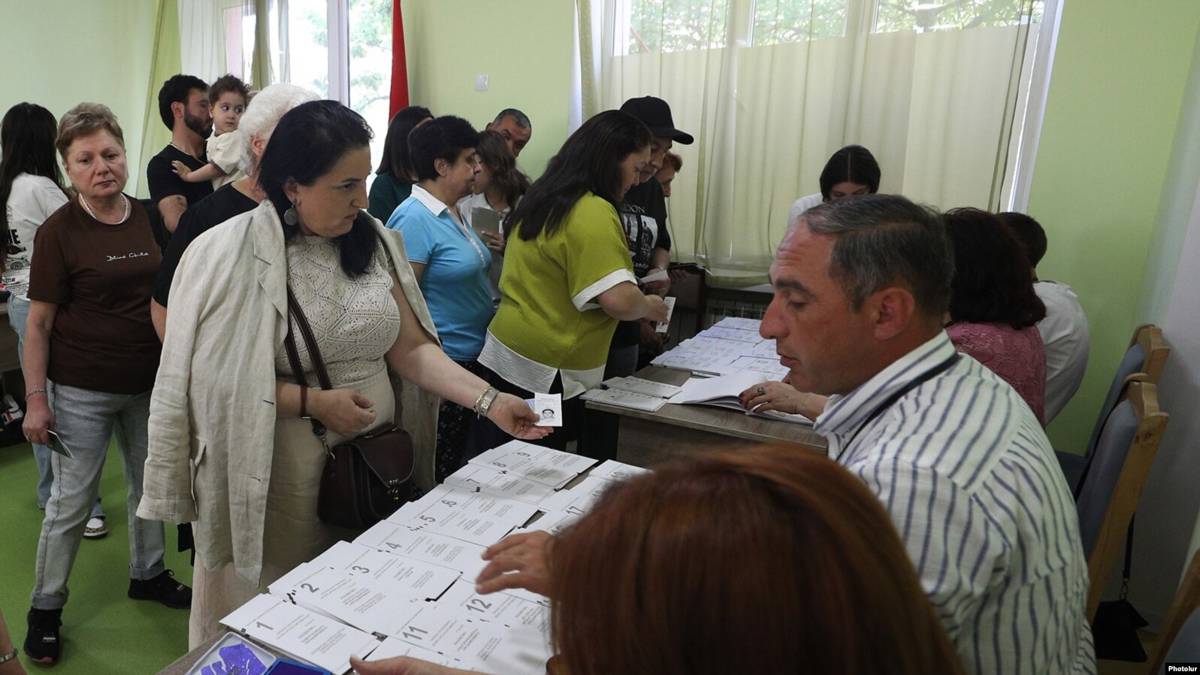 İktidar başkenti korudu, taşradaki seçmen muhalefete yakın