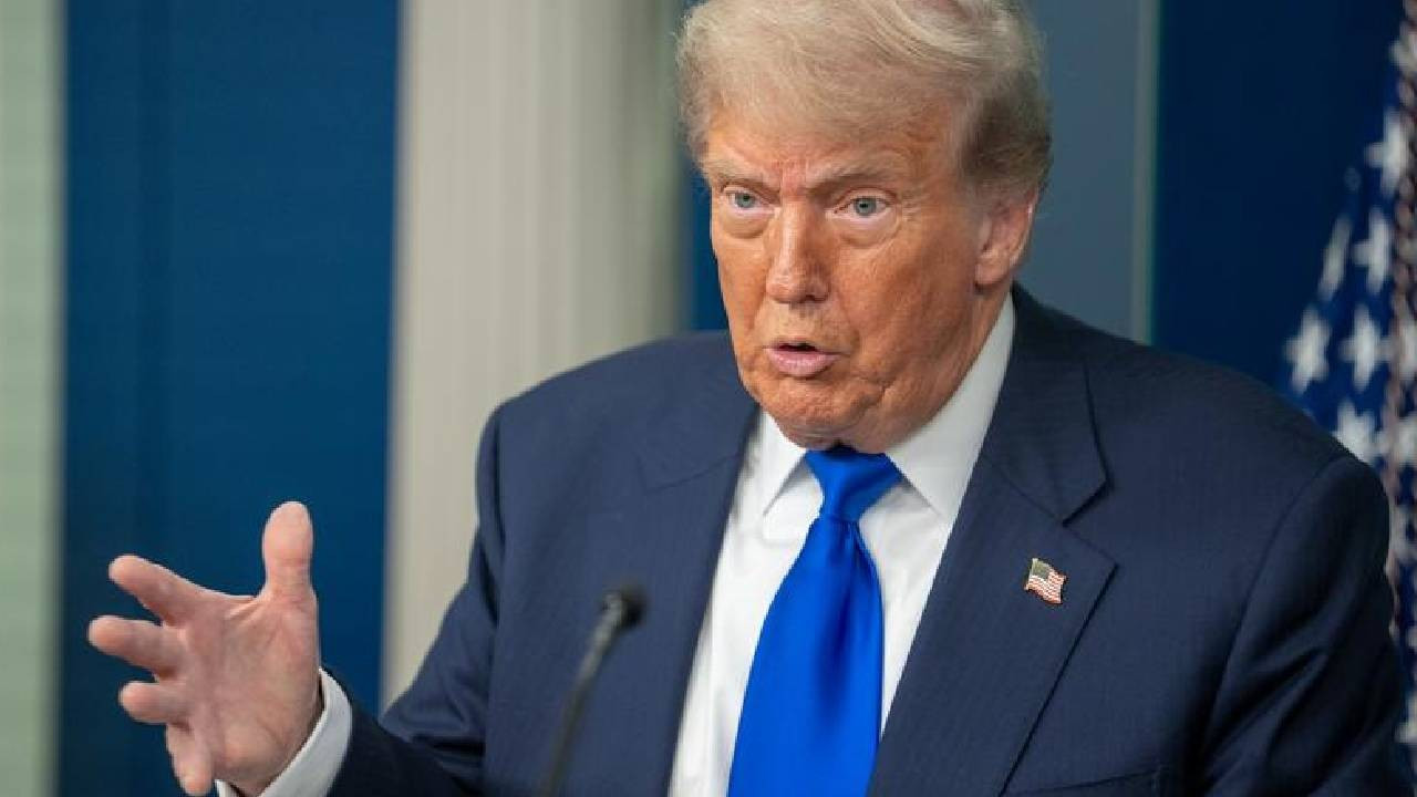 Trump: Lübnan, Hizbullah ve İsrail dahil tüm cephelerde tam bir ateşkes bekliyoruz