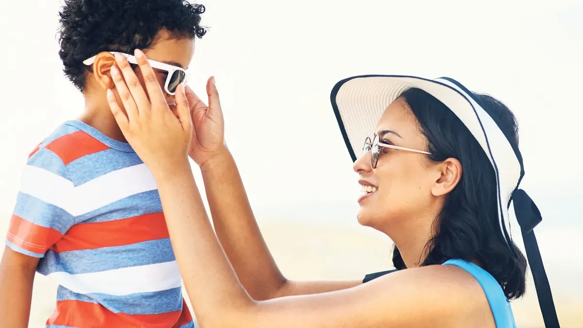 Dermatologlardan yaz uyarısı: Güneş yanığı ve leke oluşumuna karşı alınacak önlemler neler? Uzmanından 6 kritik öneri