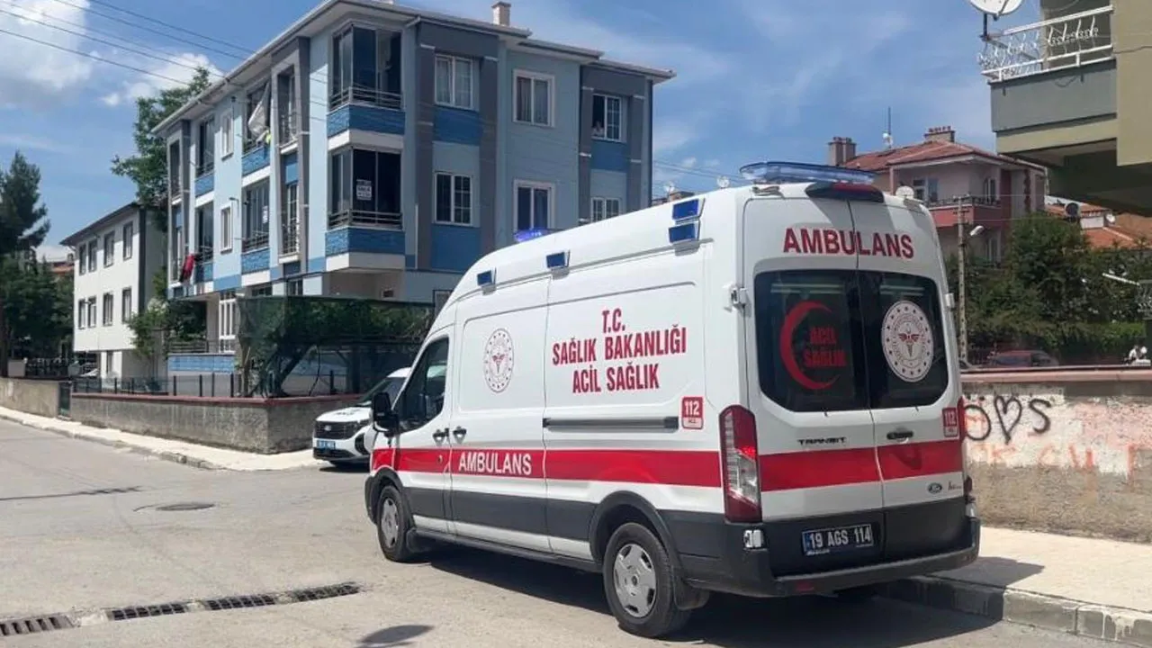 19 yaşındaki kadın anne ve babasını rehin aldı