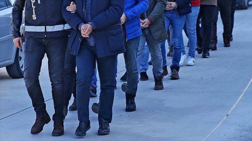 27 ilde yasa dışı bahis operasyonu: 8 milyar liralık para trafiği ortaya çıktı