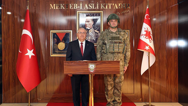 Bakan Güler, Kahramanmaraş'ta birlikleri denetledi