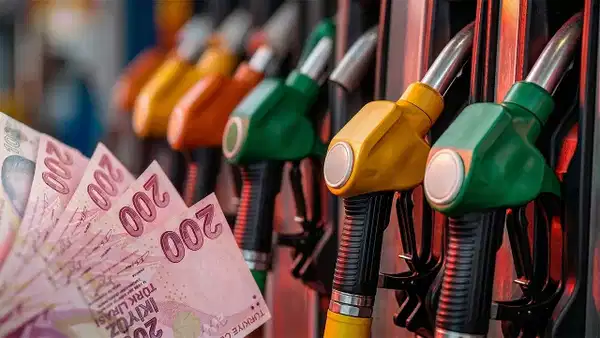 Akaryakıtta fiyatlar yeniden değişiyor: Benzine indirim yolda