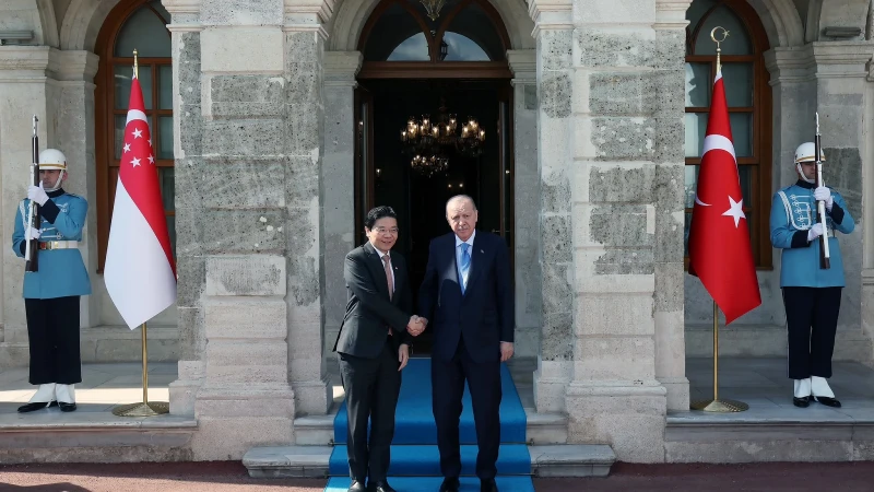 Cumhurbaşkanı Erdoğan Singapur Başbakanı'nı Dolmabahçe'de ağırladı