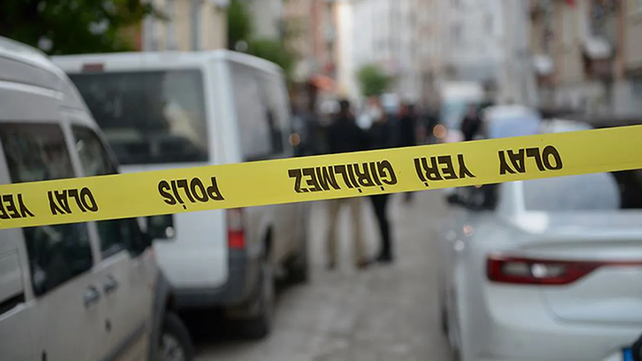 İstanbul'da kentsel dönüşüm yapılan binada patlama