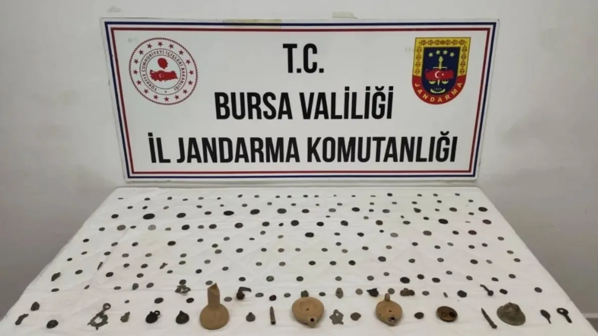 Roma ve Bizans dönemine ait yüzlerce sikke ele geçirildi