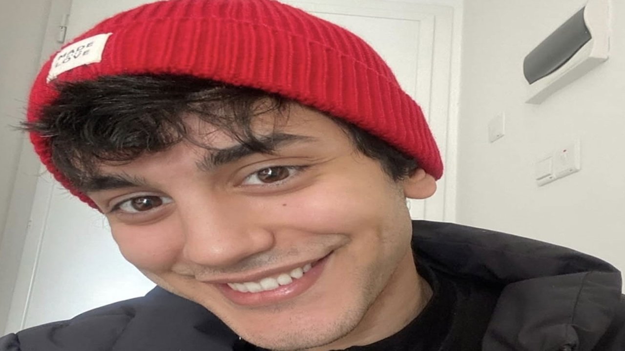 Üzerine Ağaç Devrilen Oyuncu İbrahim Yıldız Hayatını Kaybetti! Acı Haber Yürekleri Dağladı!