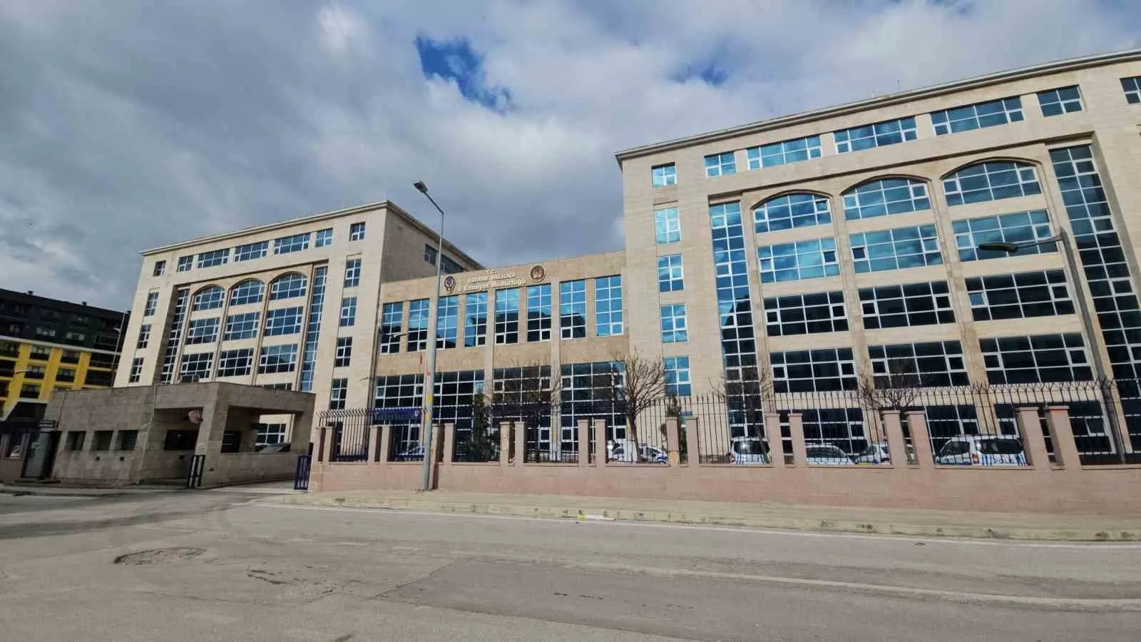 Edirne Belediyesi'nde rüşvet operasyonu! İmar müdürü ve meclis üyesi dahil 4 şüpheli tutuklandı