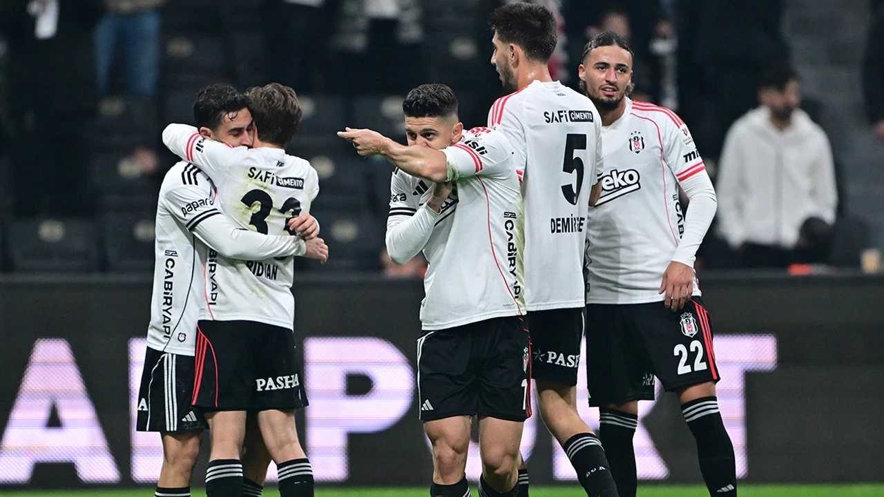 Beşiktaş gol oldu yağdı: Türkiye Kupası'nda çeyrek finale yükseldi