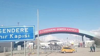 bakan-bolat-duyurdu-iran-sinir-kapilarinda-yolcu-gecisleri-durduruldu-1772429283159