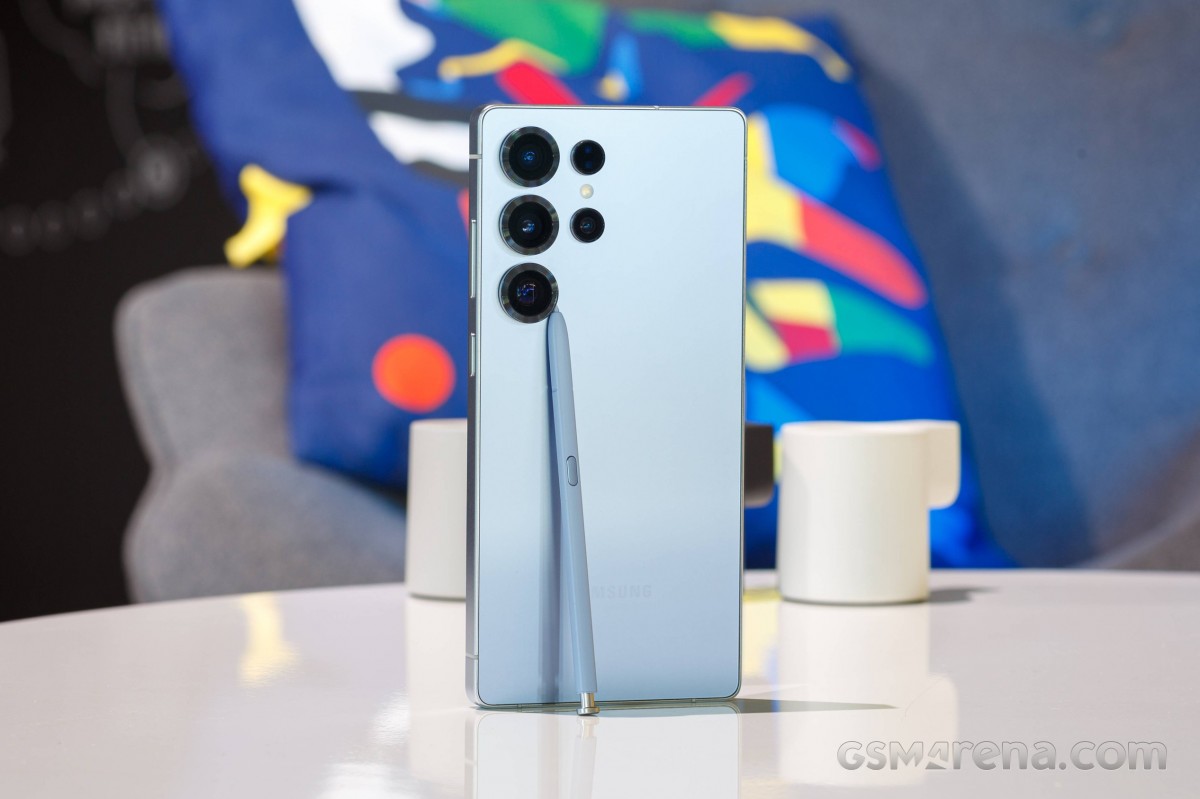 S Pen'li Samsung Galaxy S25 Ultra