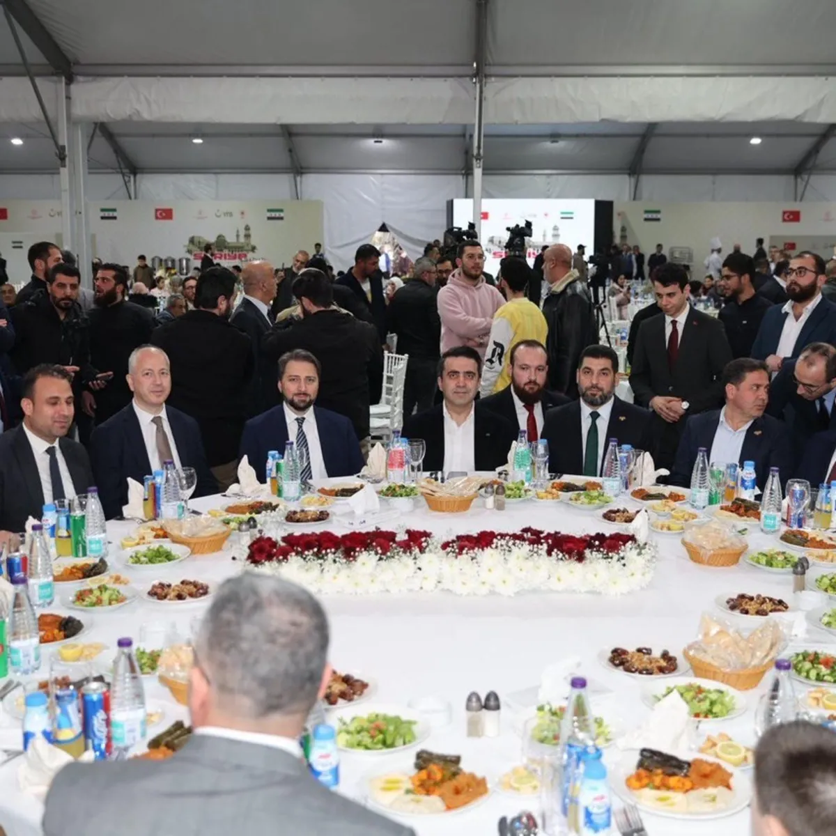 YTB’den Bayırbucak’ta 500 kişilik kardeşlik iftarı